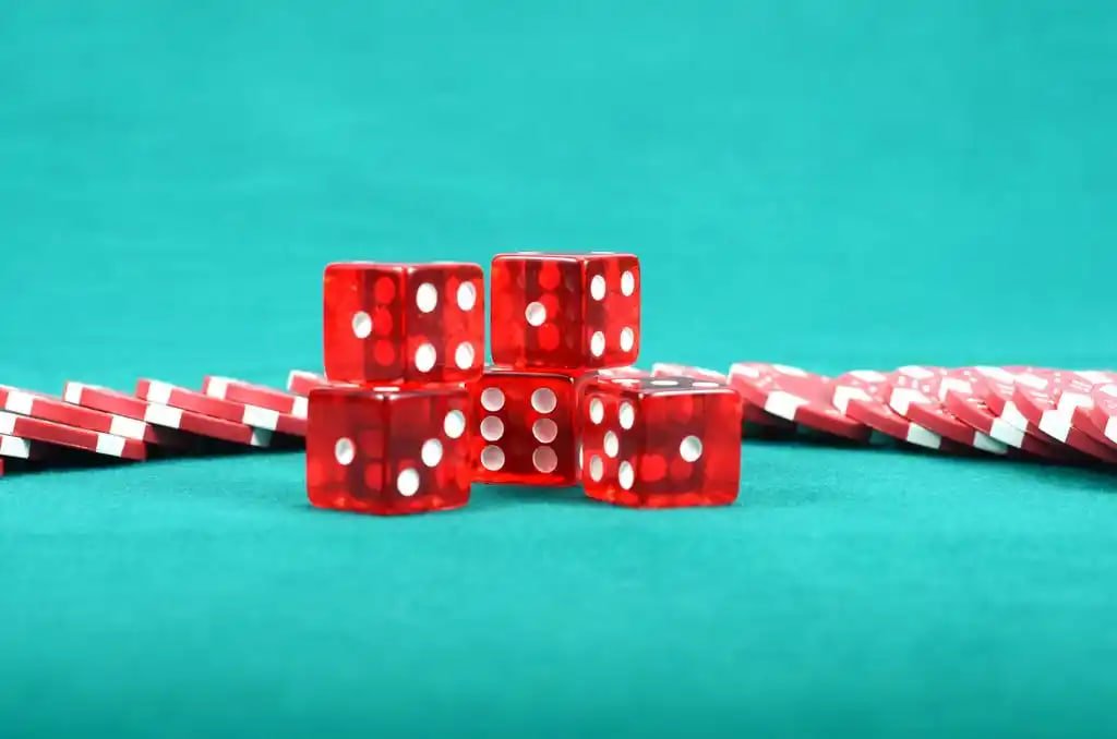 Casino trực tiếp với dealer chuyên nghiệp và bàn chơi đa dạng